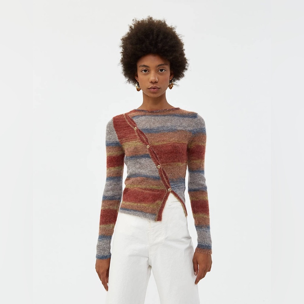 ISO jacquemus sweater !!!